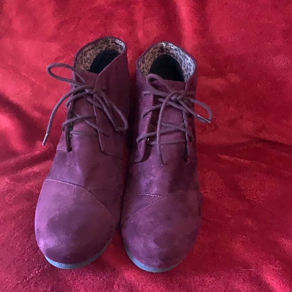 Maroon Suede Wedges - Picture 2 of 3